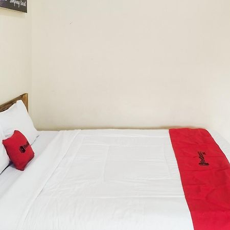 Reddoorz Syariah At Shakira Alesha Enggal Hotel Bandar Lampung Exterior foto