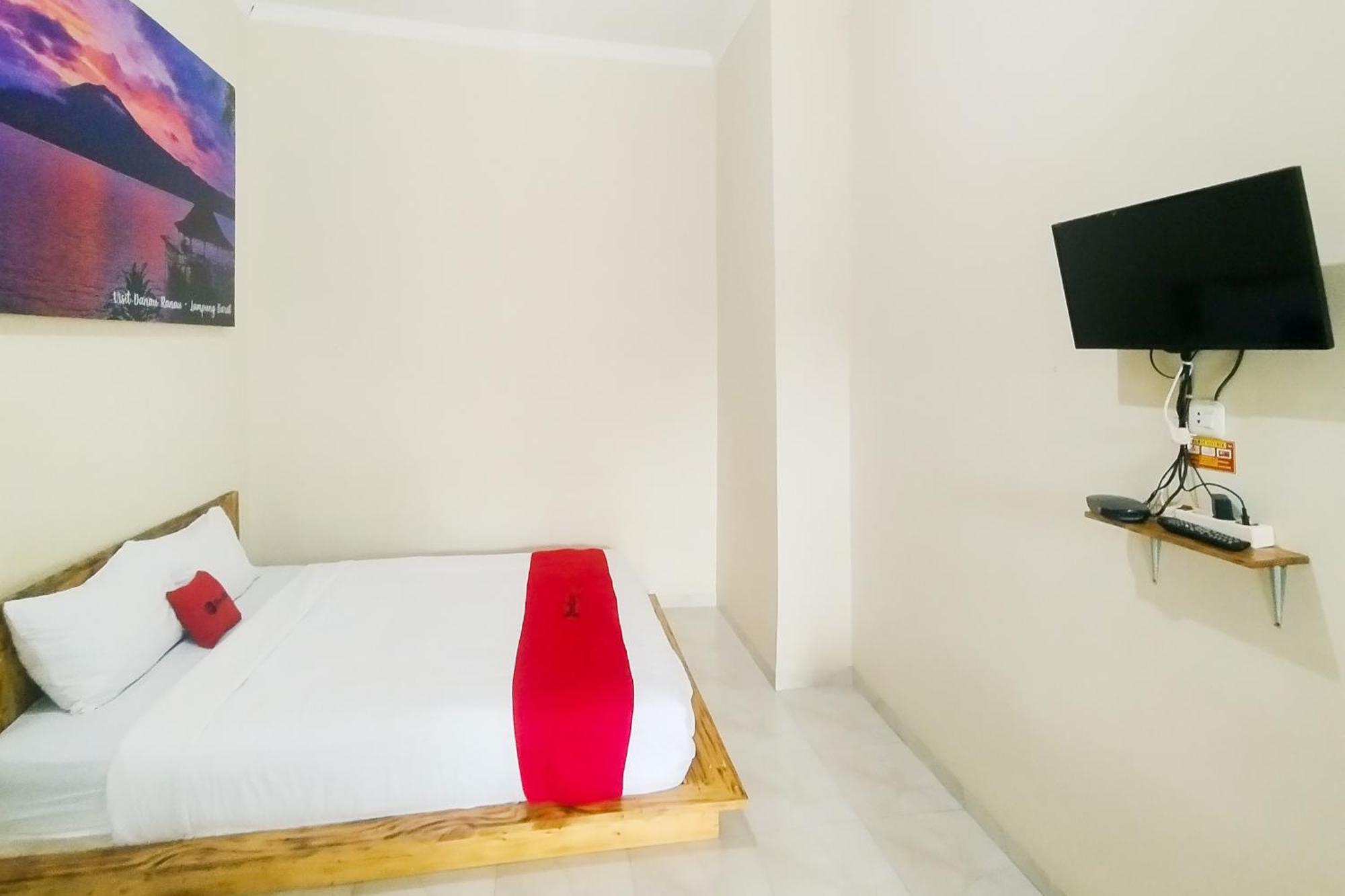 Reddoorz Syariah At Shakira Alesha Enggal Hotel Bandar Lampung Exterior foto